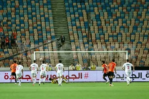 اعتراضات بيسيرو واحتفالات +90.. لقطات لم تذع من مباراة البنك الأهلي والزمالك (فيديو وصور)